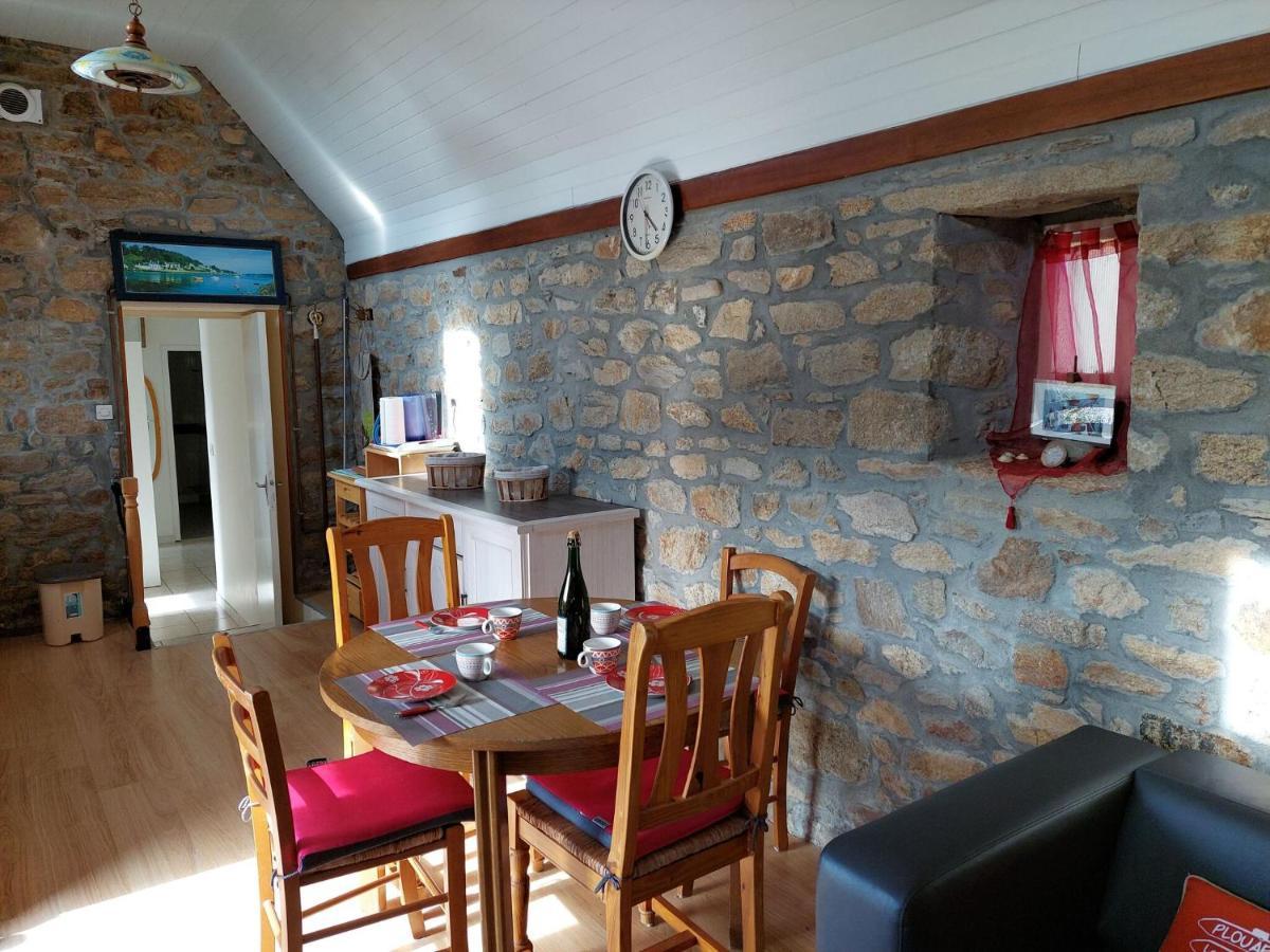 Holiday Home In Plouarzel Extérieur photo